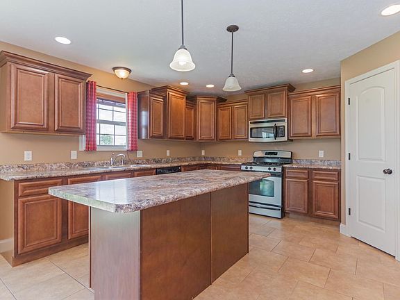 3rd image of 1136 Duck Horn Dr