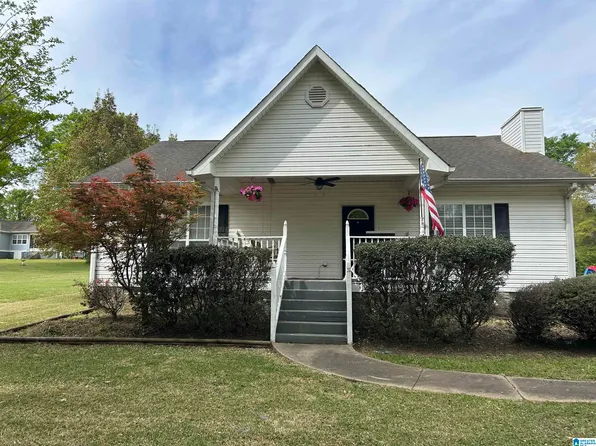 423 8th Ave SW, Childersburg, AL 35044