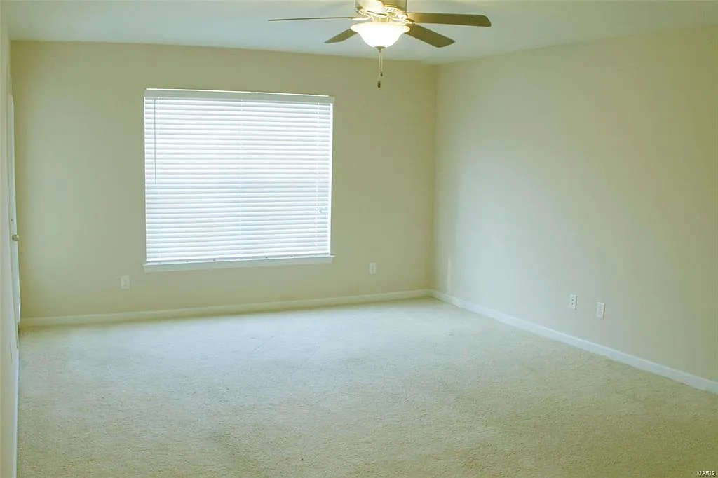 Lexington Place Apartments — Photo 3
