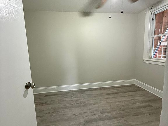 4th image of 103 Brook St Floor 2