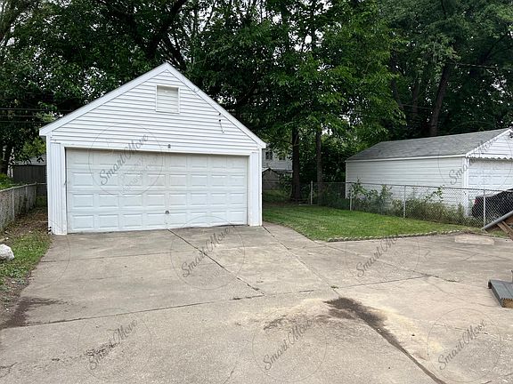 2nd image of 22129 Beechwood Ave