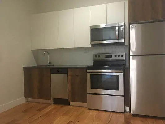 Rented by Premier Metro Realty Corp | media 15