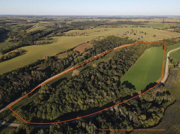 000 County Road M, Darlington, WI 53530