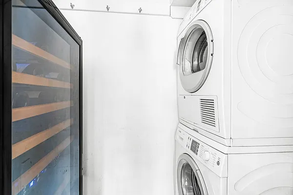 Sold by LG Fairmont Group | media 11