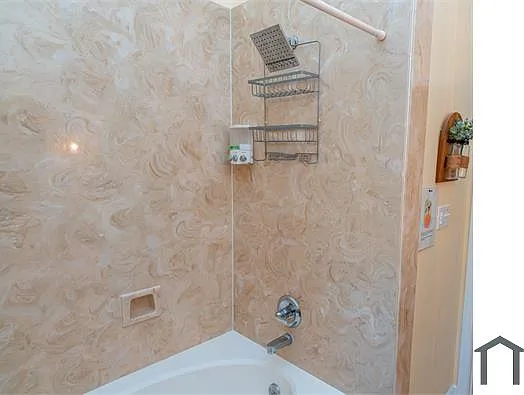 231 Leboeuf St — Photo 11