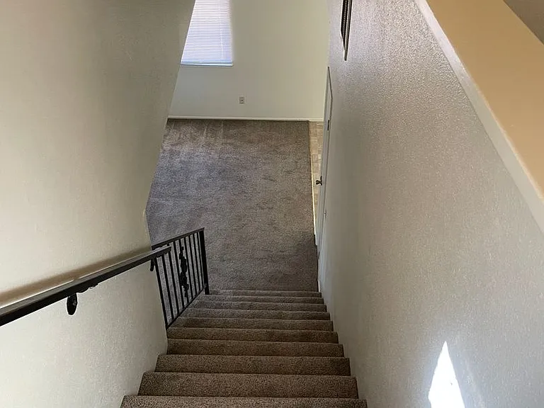 1057 Diablo Ave — Photo 17