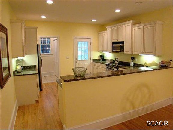 5th image of 33 Olive Ave #C