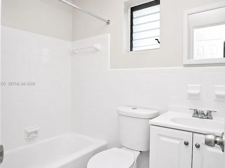 2206 Fillmore St #8 — Photo 6