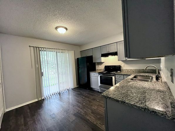 25 Powhattan Dr