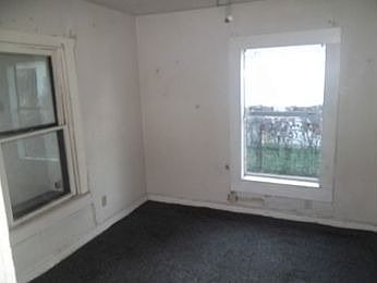 2nd image of 4406 Canal St