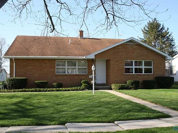 2nd image of 313 E Yeasting St
