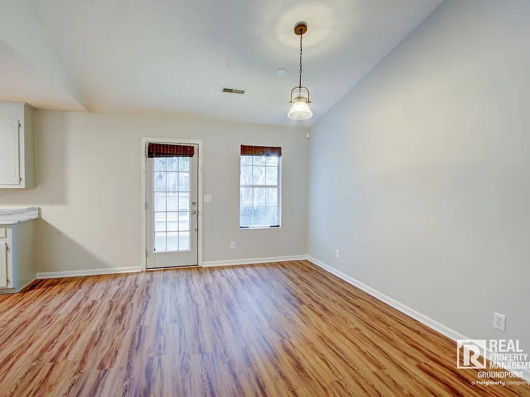 140 Evergreen Magnolia Ave — Photo 5