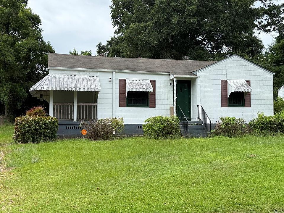 1st image of 110 White Dr