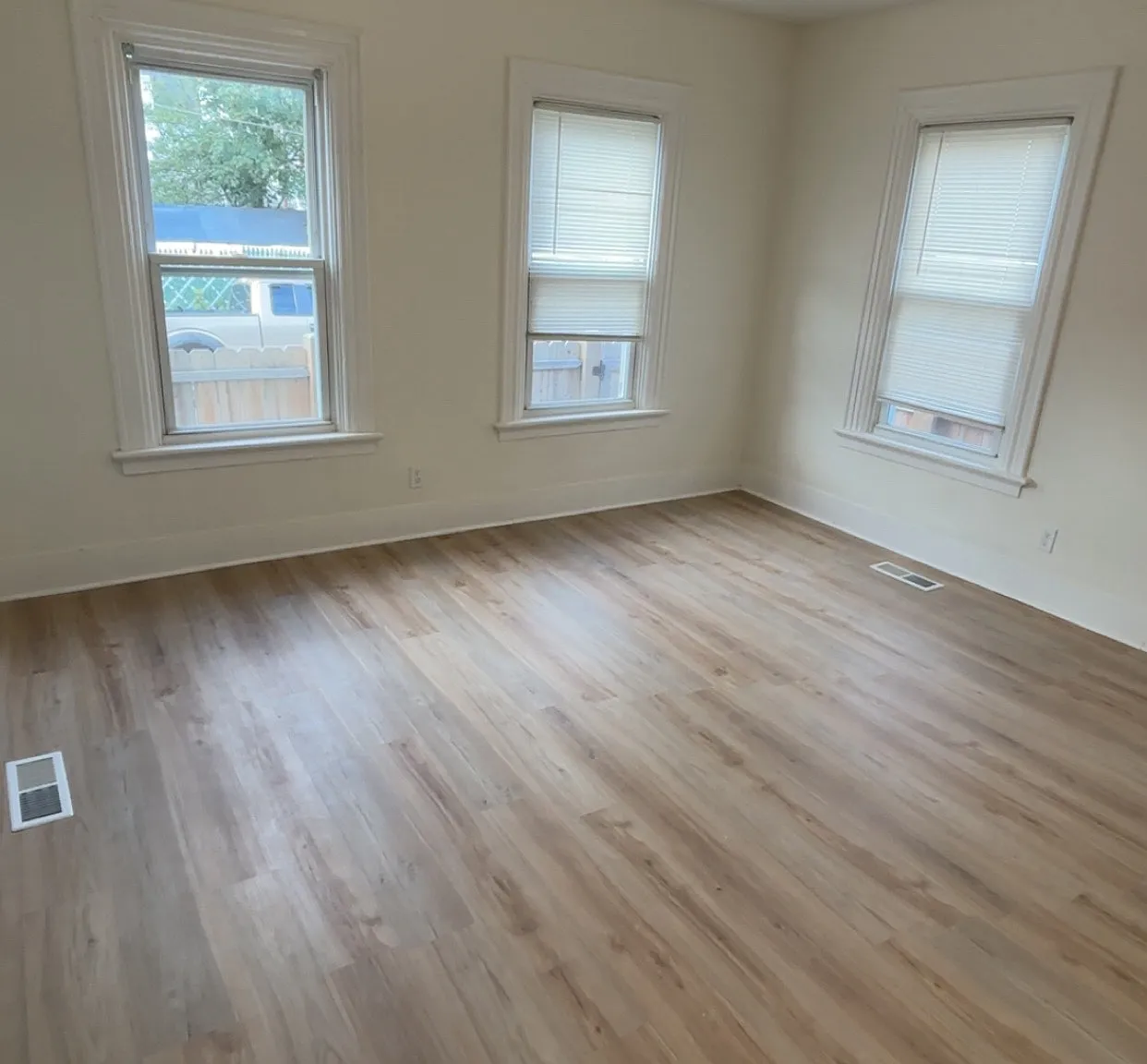 2 bed, 625 sqft, $1,800 — Photo 4