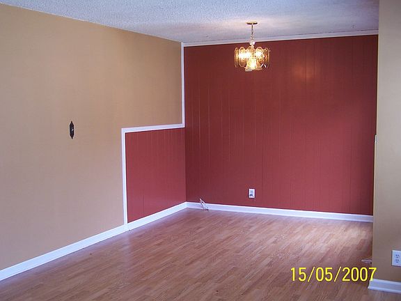 Living / Dining Area