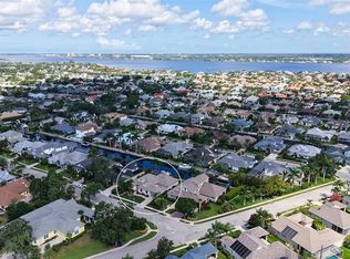 4735 Starboard Dr, Bradenton, FL 34208