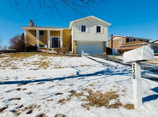 220 Timberlane Rd, Matteson, IL 60443