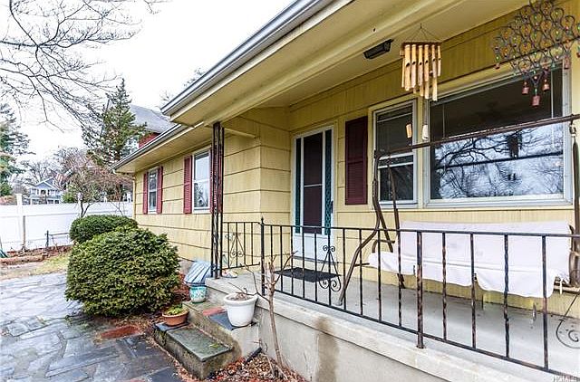 1st image of 9 Hillside Ave