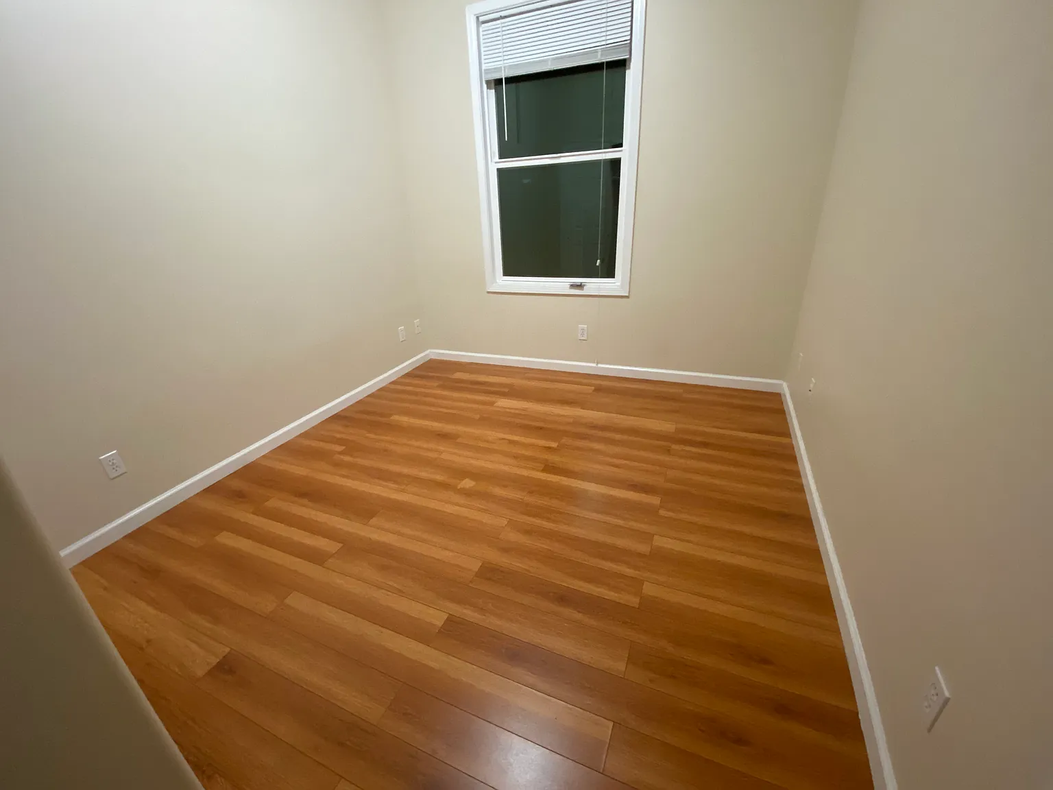 6 Bannam Pl — Photo 4