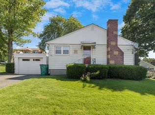 582 South St, Fitchburg, MA 01420