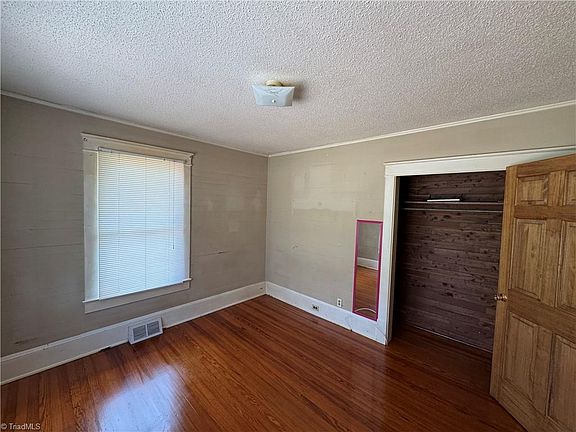 5th image of 507 Sparta Rd
