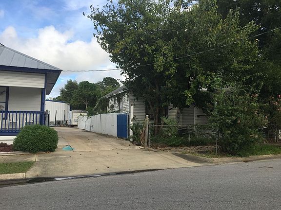 2nd image of 714 N 6th Ave