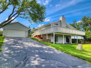 17-69 Lakeview Dr, Lanark, IL 61046