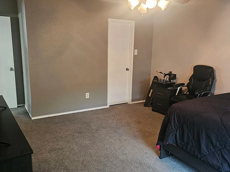1306 Pigeon Ct — Photo 17