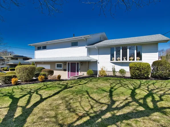 49 Templeton St, New Bedford, MA 02740