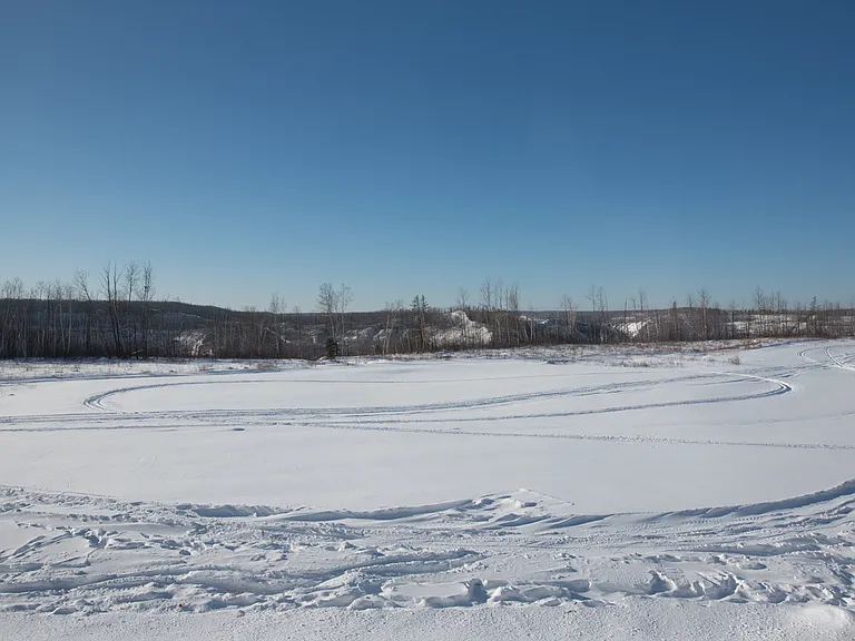 401 Athabasca Ave — Photo 44