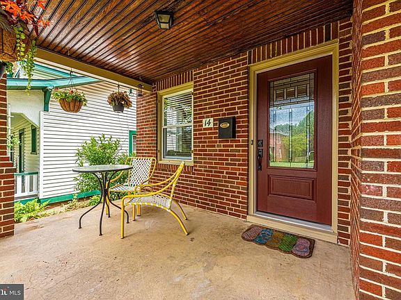Exterior Front-Porch