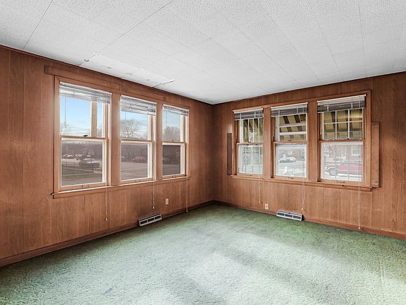 2nd image of 4143 Euclid Ave