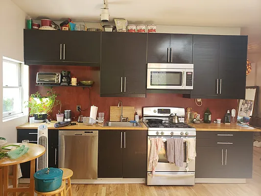 Rented by Lodger Corp | media 22