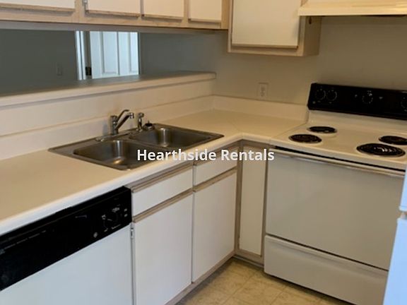 3rd image of 330-5F Brownlea Dr