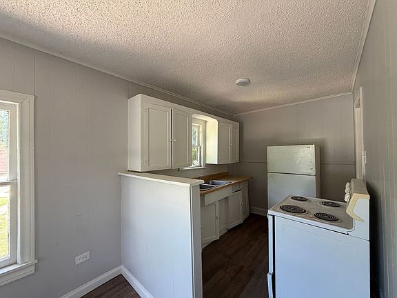 5th image of 2604 Lasker Ave #B