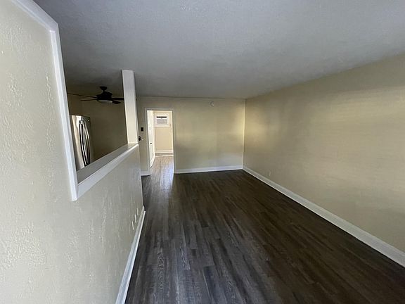 4th image of 551 12th Ave NE #10930681