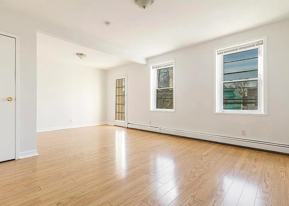 156 Boyd Ave #2