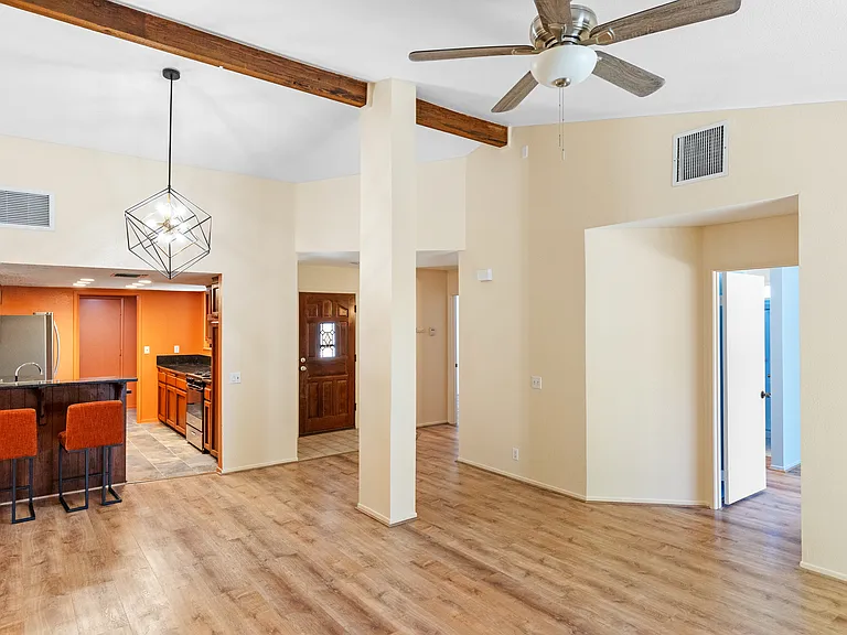 316 Monterey Dr — Photo 11