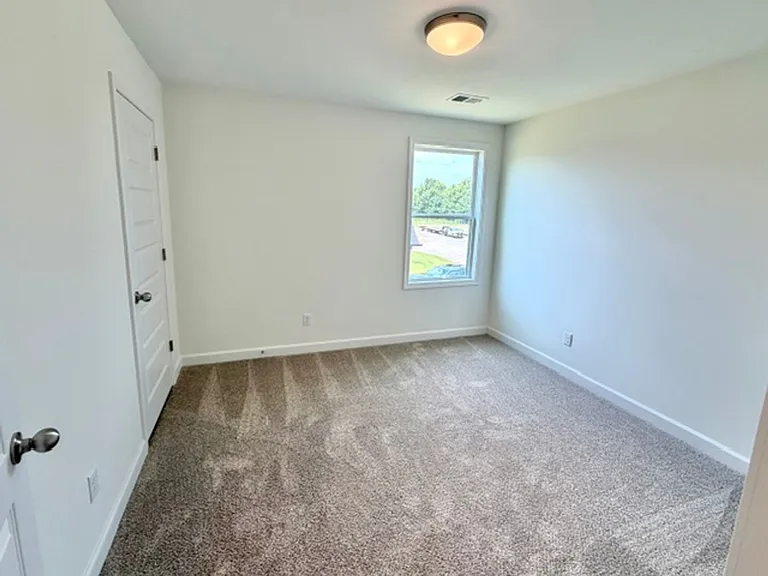165 Summer Rose Ln — Photo 9