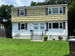 29 Deerfield St #2, Norwalk, CT 06854