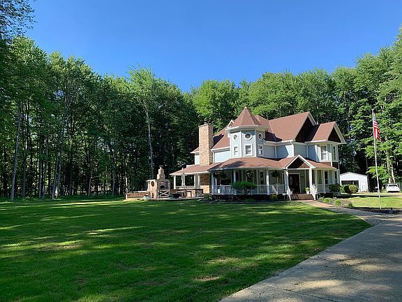 3rd image of 1213 Woodspoint Ln