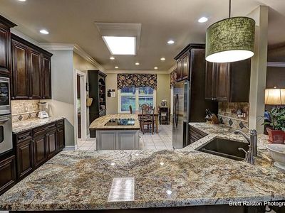 8 Edgewater Ln, Bentonville, AR, 72712