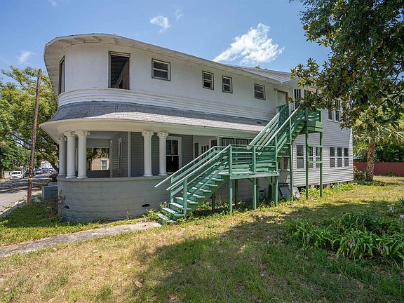 4th image of 17 S Leonardi St