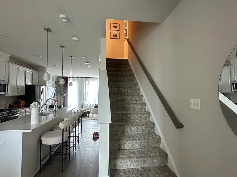 3545 Carnaby St — Photo 10