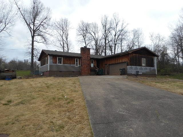 1st image of 577 Pocahontas St