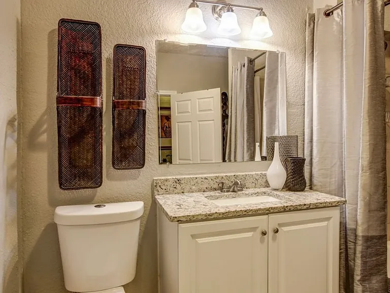 1837 Dorsey Ave — Photo 8