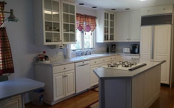5th image of 509 Brownwood Ct