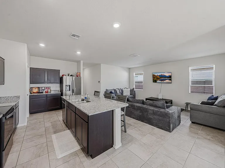 25285 N 185th Dr — Photo 13