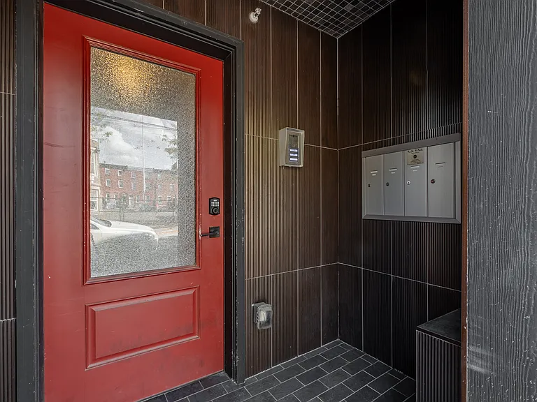 1329 N Randolph St #4 — Photo 33