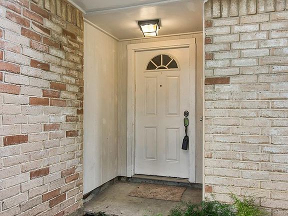 3rd image of 4414 Falcon Meadow Dr